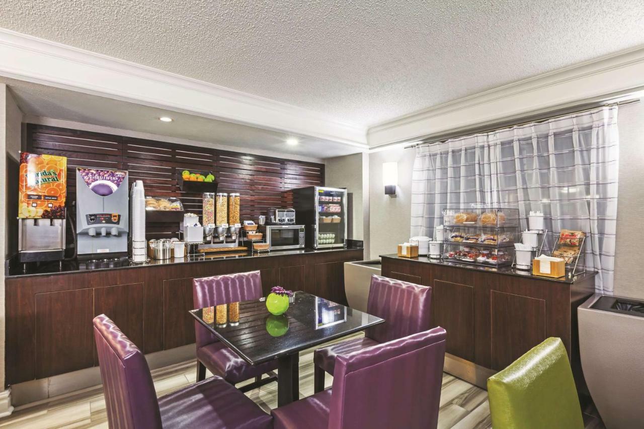 La Quinta Inn By Wyndham Midland Esterno foto